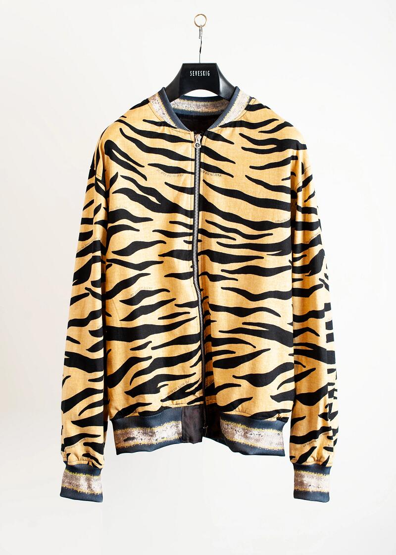 SEVESKIG セヴシグ Sev vs Tolq Souvenir Jacket Ver, Misled by AI スカジャン