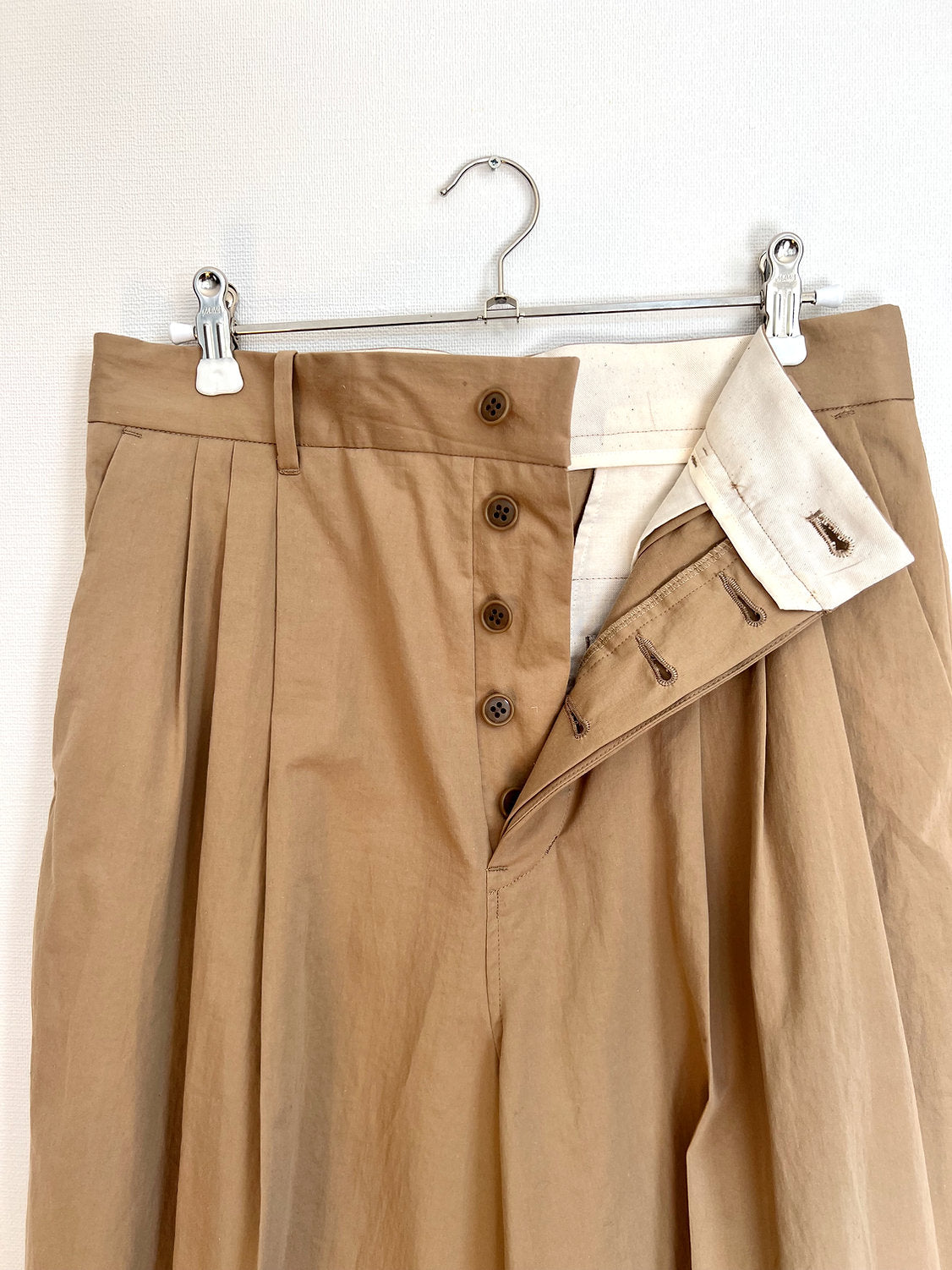t.yamai paris ティ ヤマイ パリ オーガニックサテン3タックパンツ 特別価格