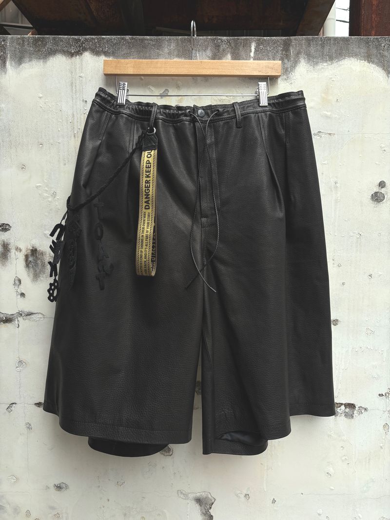 SEVESKIG セヴシグ Track Cow Leather Shorts トラック レザー ショートパンツ