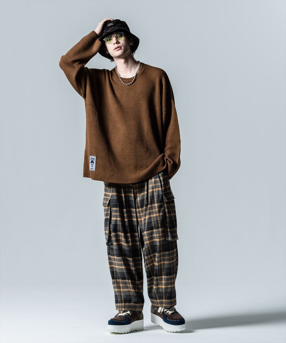 glamb グラム Rubber Tag Knit ラバータグニット
